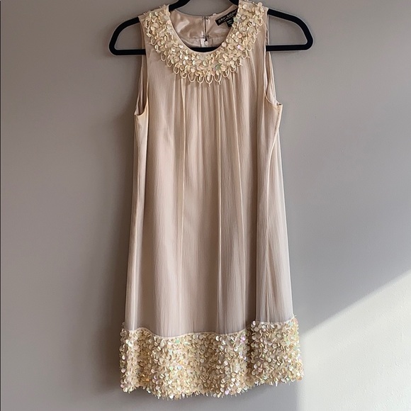 Betsy Johnson Shift Dress - Picture 1 of 5